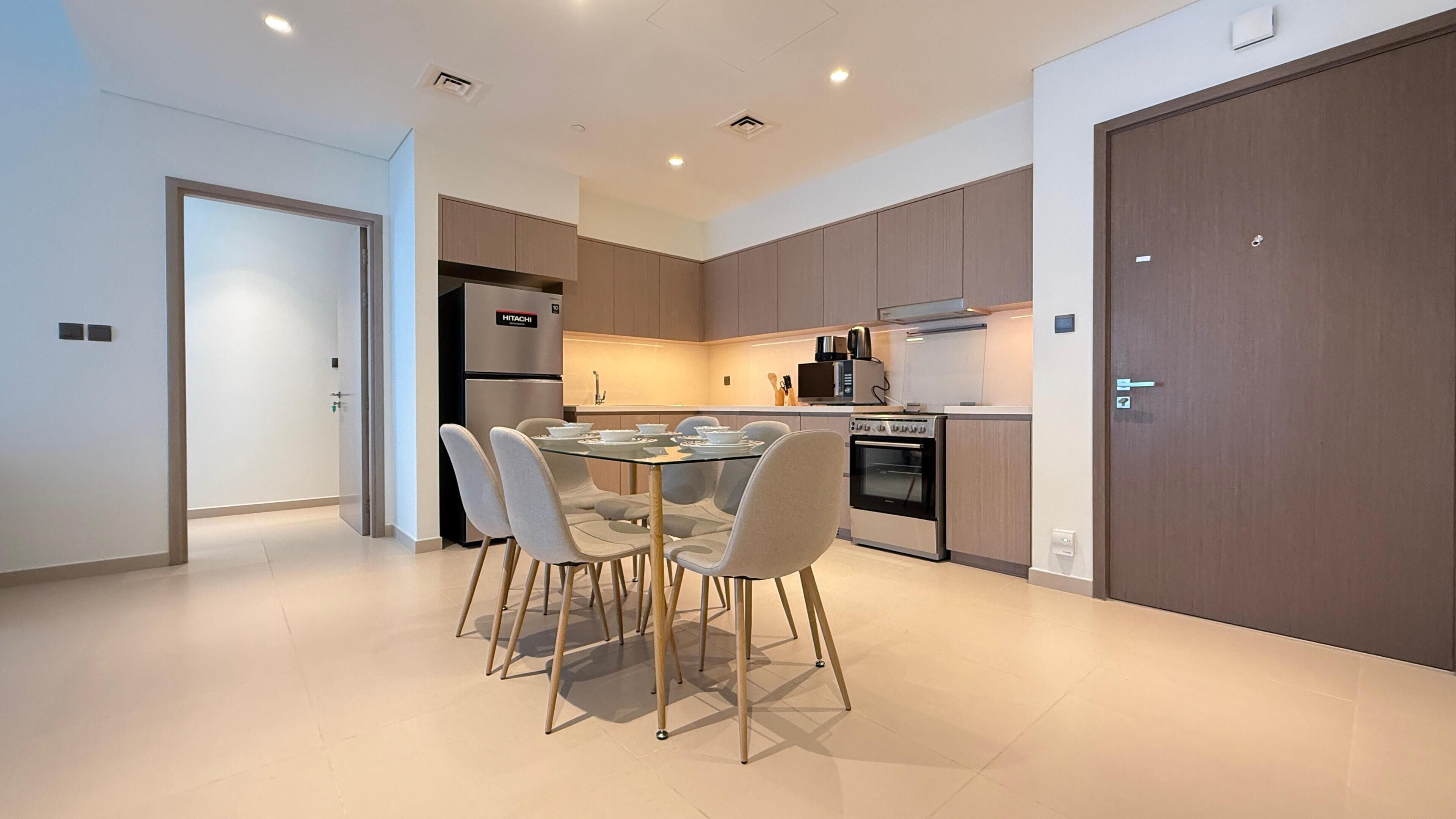 标准公寓, 2 间卧室 | 私人简易厨房 | 餐桌