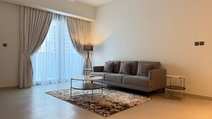 Standard Apartment, 2 Bedrooms | Room amenity - Premium 2bed Apartment In Downtown Act1 (Dubai)