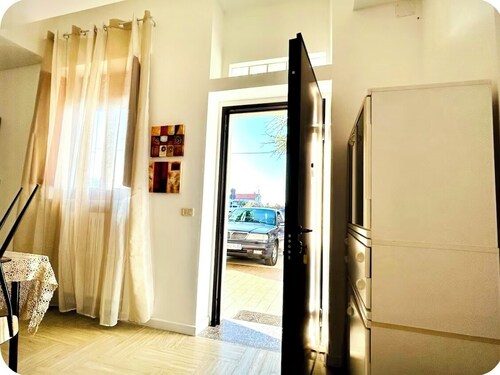 Ennio House. Enjoy relaxing in this charming one-bedroom apartment in Scerni.