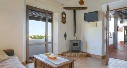 Apartment 'El Pino' with Shared Pool, Air Conditioning and Wi-Fi
