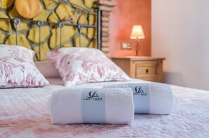 1 chambre, fer et planche Ă repasser, Wi-Fi, draps fournis