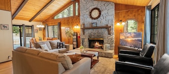 Bear Woods 3BR Retreat