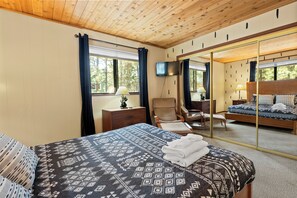 Standard-Haus, 3 Schlafzimmer, Terrasse, Bergseite