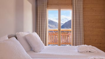 In-room safe, blackout drapes, soundproofing, iron/ironing board