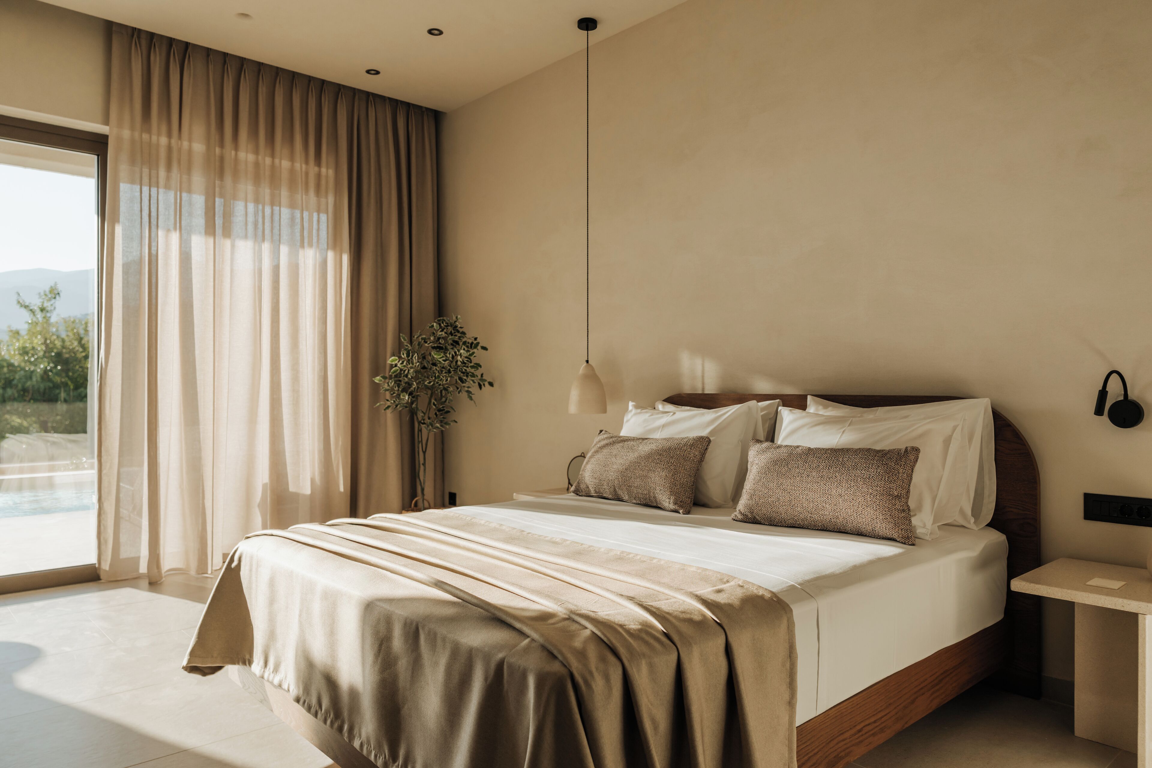 Phòng Suite Superior, hồ bơi riêng | Két bảo mật tại phòng, màn/rèm cản sáng, phòng cách âm 