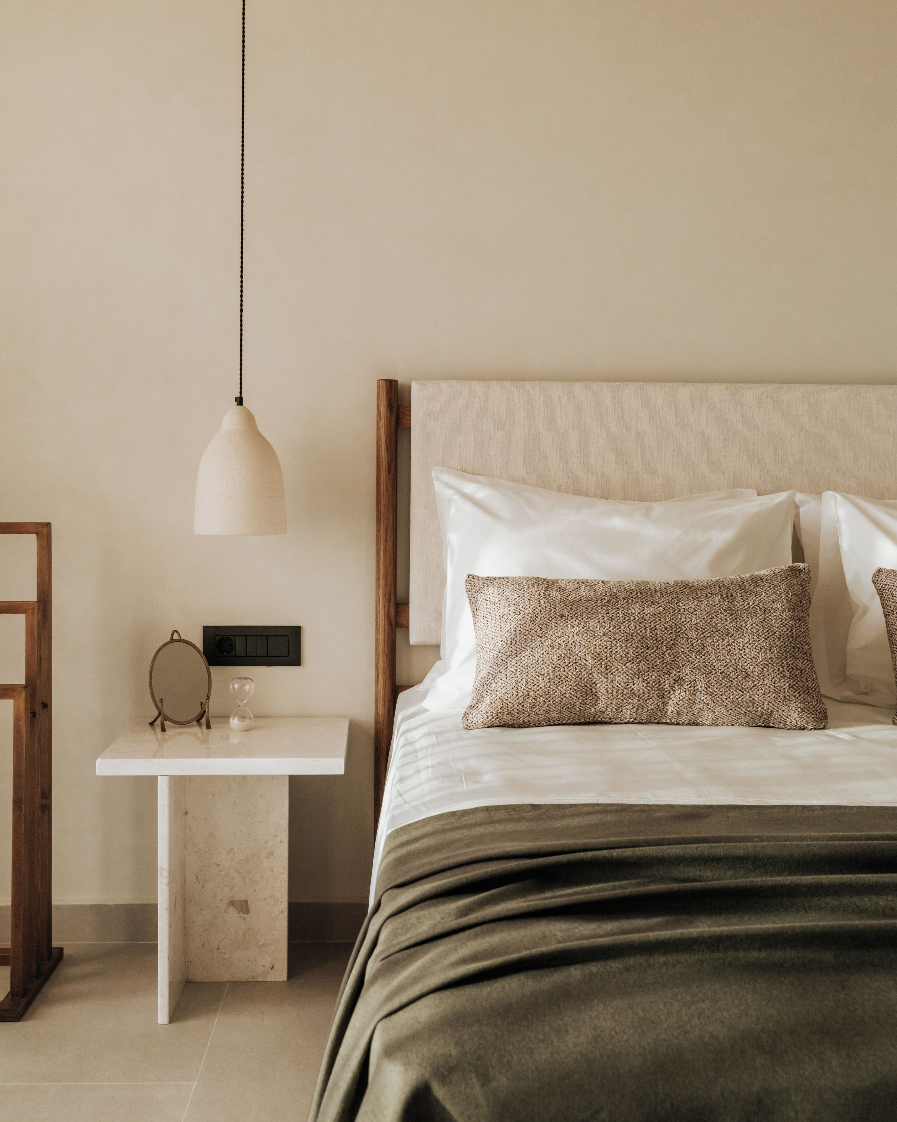 Deluxe Suite, Sea View | In-room safe, blackout drapes, soundproofing, iron/ironing board