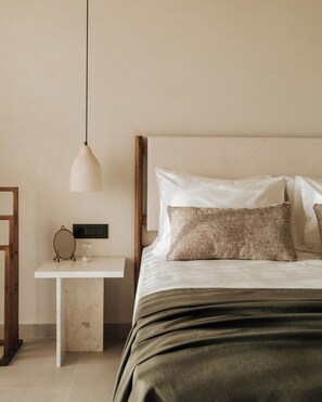 Deluxe Suite, Sea View | In-room safe, blackout drapes, soundproofing, iron/ironing board - AMÉNTE Mindful Suites (Myrthianos Plakias)