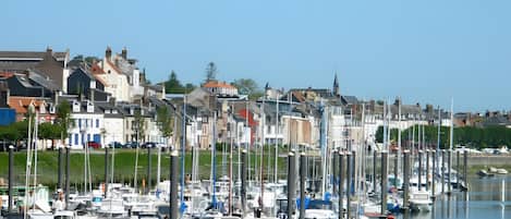 Marina