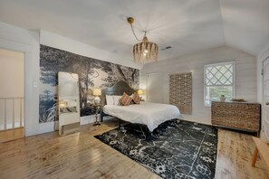 3 Schlafzimmer, Schreibtisch, Bügeleisen/Bügelbrett, kostenloses WLAN