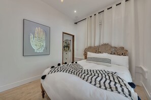 2 chambres, bureau, fer et planche à repasser, Wi-Fi gratuit