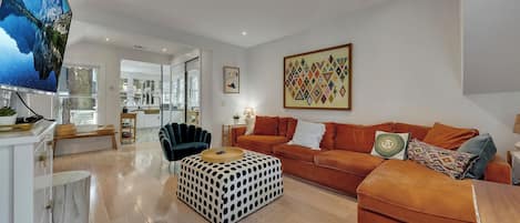 Smart TV, offices