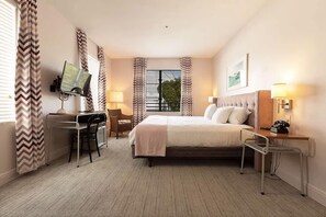 Desk, iron/ironing board, WiFi, bed sheets - Roami at Hotel Astor | Miami Beach Studio (Miami Beach)