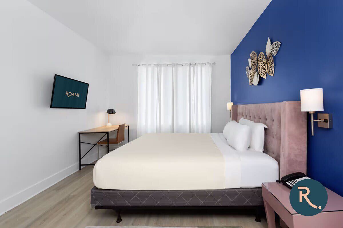 Skrivbord, strykjärn/strykbräda, wi-fi och sängkläder