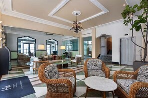 Interior - Roami at Hotel Astor | Miami Beach Studio (Miami Beach)