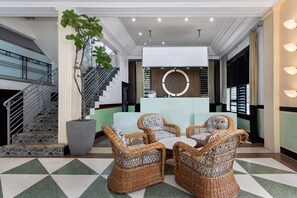 Lobby - Roami at Hotel Astor | Pool | Queen Studio (Miami Beach)