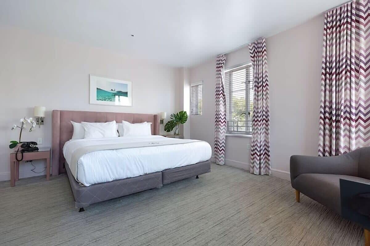 1 bedroom, desk, iron/ironing board, WiFi