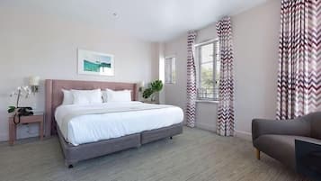 1 bedroom, desk, iron/ironing board, WiFi