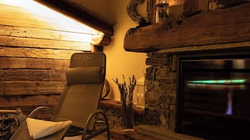 Sauna, hot tub, massages