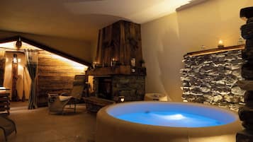 Sauna, bain Ă remous, massages