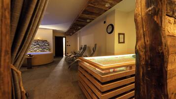 Sauna, hot tub, massages