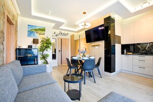 Superior Apartment, 2 Bedrooms | Private kitchenette | Coffee/tea maker, fridge, microwave, stovetop