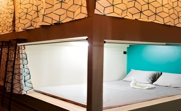 Free WiFi - Lost & Found Zanzibar (Zanzibar Town)