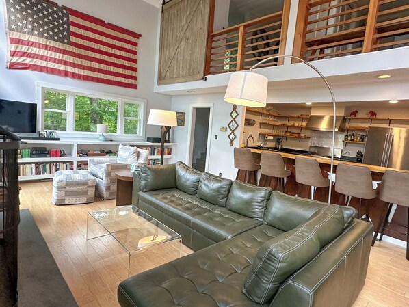 Smart TV, fireplace, offices