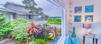 Ocean Views, BBQ, Bikes, Games: Selah Beach Home