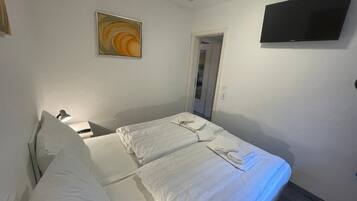 1 Schlafzimmer, Bügeleisen/Bügelbrett, Reisekinderbett, kostenloses WLAN