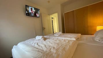 2 Schlafzimmer, Bügeleisen/Bügelbrett, Reisekinderbett, kostenloses WLAN