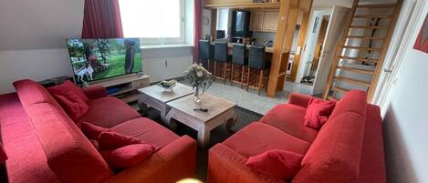 Tv, dvd-spelare och en stereo