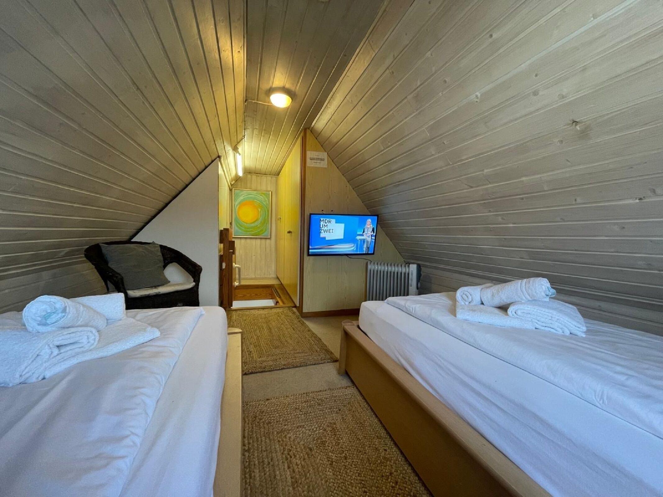 2 chambres, fer et planche à repasser, lit parapluie, Wi-Fi gratuit