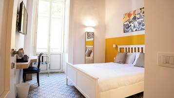 Deluxe Double Room, Balcony | In-room safe