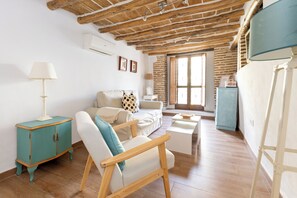 TV, books - Charming cottage Albaycín Bajo (Very central) (Granada)