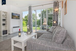 Fernseher, Stereoanlage