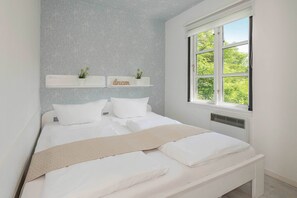 2 bedrooms, free WiFi
