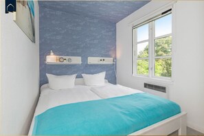 2 bedrooms, free WiFi - Quiet bungalow in Bansin with garden & WLAN - suitable for families & dogs (Seebad Bansin)