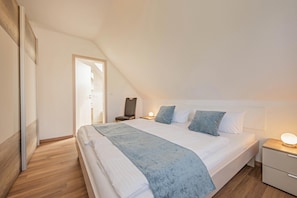 1 bedroom, free WiFi - Modern vacation apartment with terrace, just 750 m from the Baltic Sea beach (Koserow)