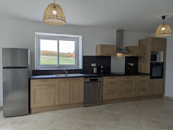 Fridge, microwave, dishwasher