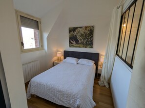 2 chambres, accès au Wi-Fi (inclus), literie fournie