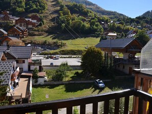 Property grounds - Studio for 4 with Wifi, balcony in Valloire (Valloire)