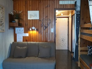 Interior - Studio for 4 with Wifi, balcony in Valloire (Valloire)