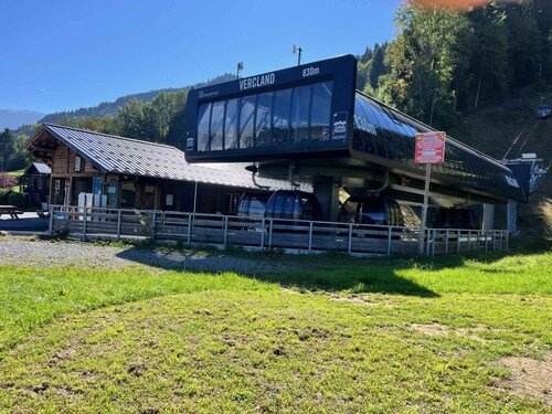 Gemütliches Chalet am Fuße der Pisten mit Haustieren erlaubt