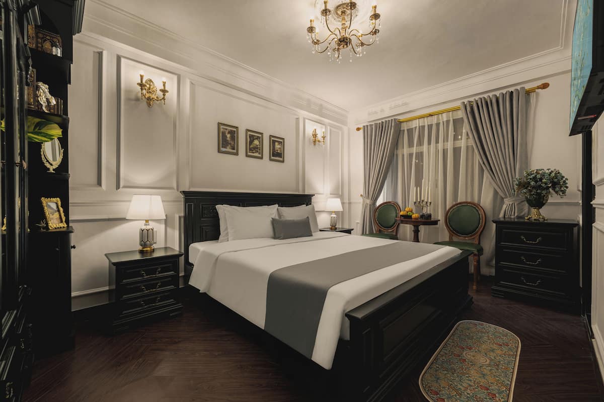 Doppia Deluxe, vista città | Una scrivania, postazione laptop, insonorizzazione, Wi-Fi gratuito