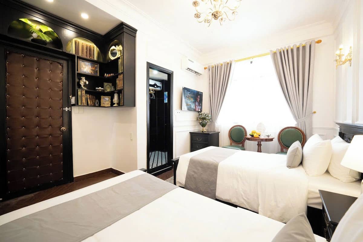 Deluxe Double Room, City View | Desk, laptop workspace, soundproofing, free WiFi