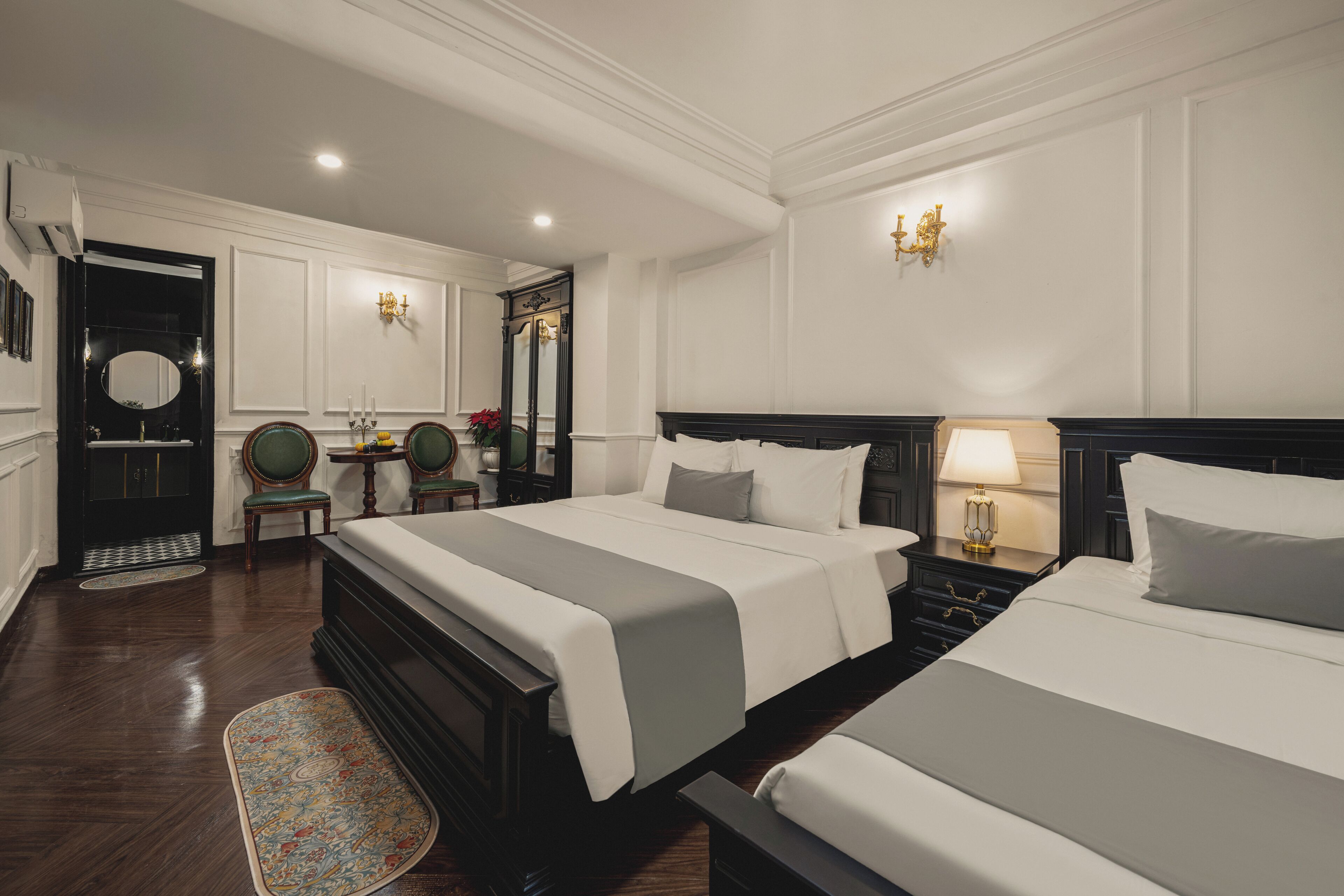 Deluxe Triple Room | Desk, laptop workspace, soundproofing, free WiFi