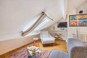 Apartment | Living area