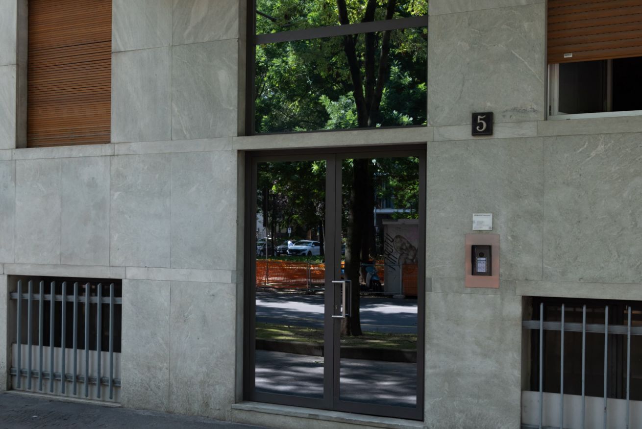 تفاصيل الفندق من الخارج