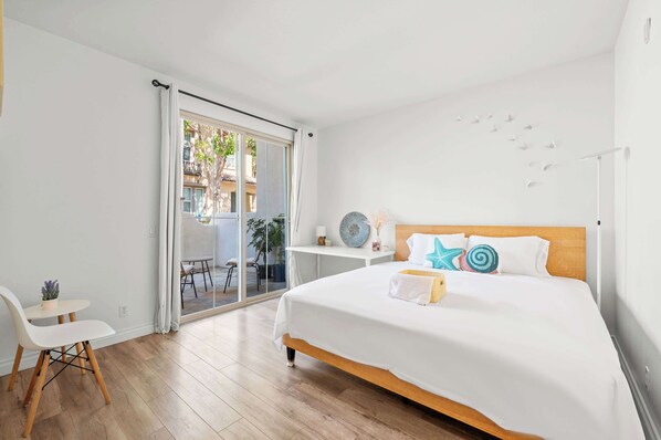 Ferros/tábuas de passar roupa, Wi-Fi, roupa de cama