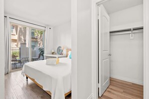 Ferros/tábuas de passar roupa, Wi-Fi, roupa de cama